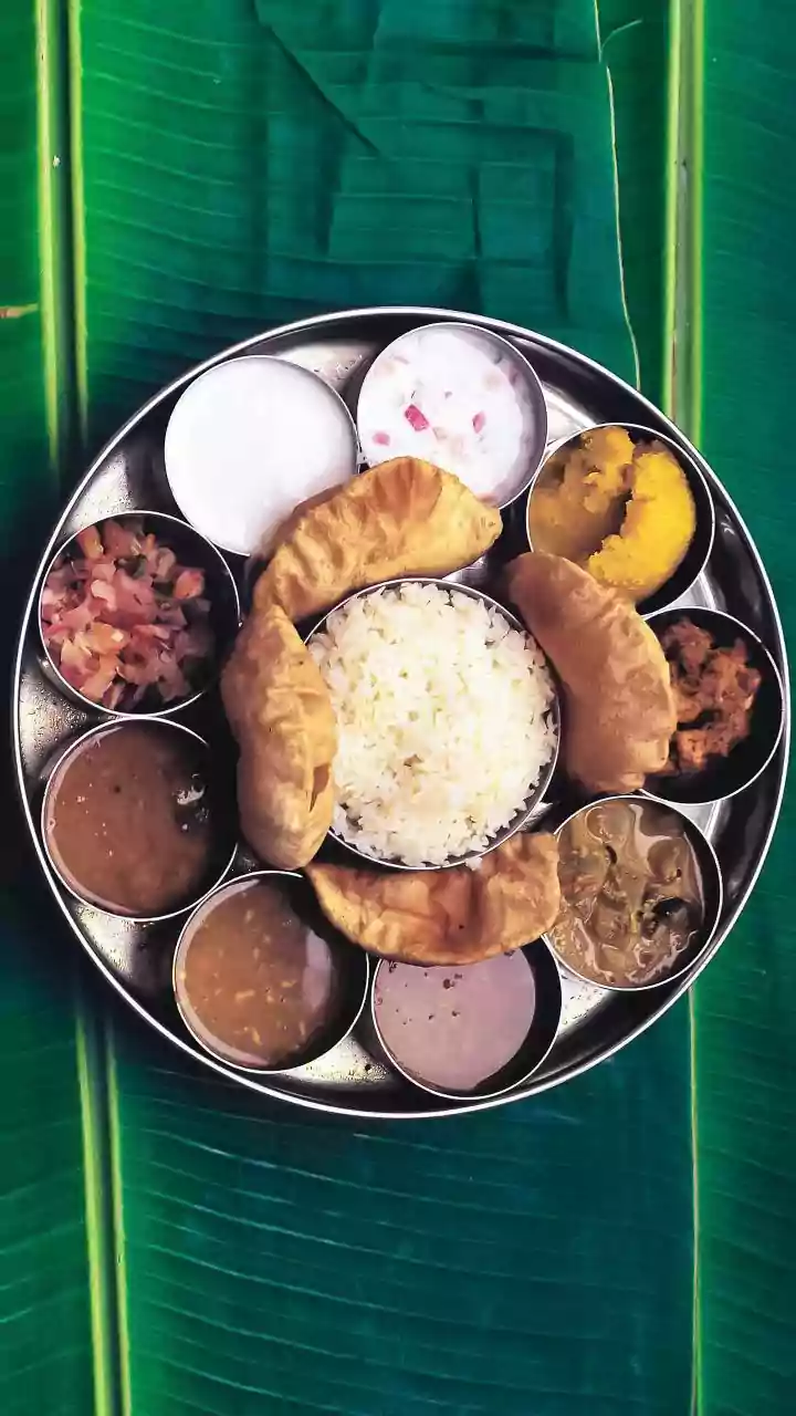 March Thali Trends: Non-Veg Meals Get Cheaper, Veggie Options Hold Steady