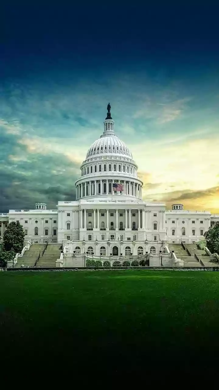 US Politics: Trump's Criticism & Political Climate