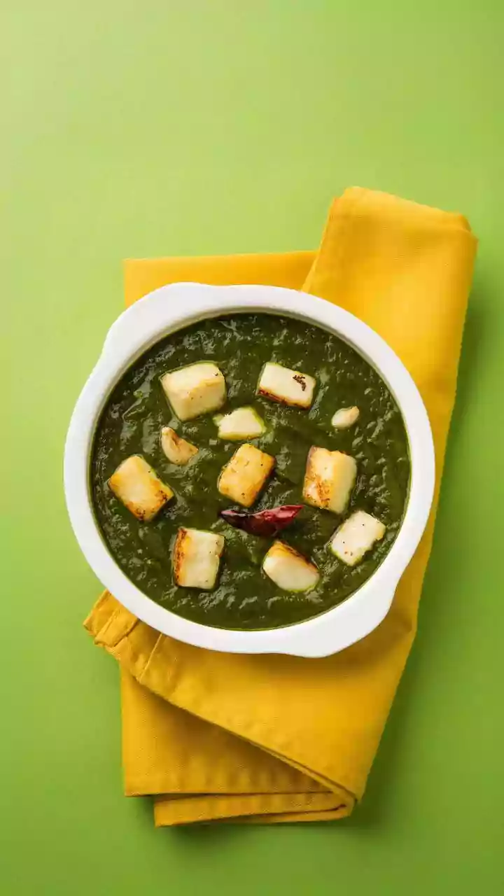 Here’s How Heating ‘Palak Paneer’ Led To A Rs 1.8 Crore Settlement For These Two Indians In US