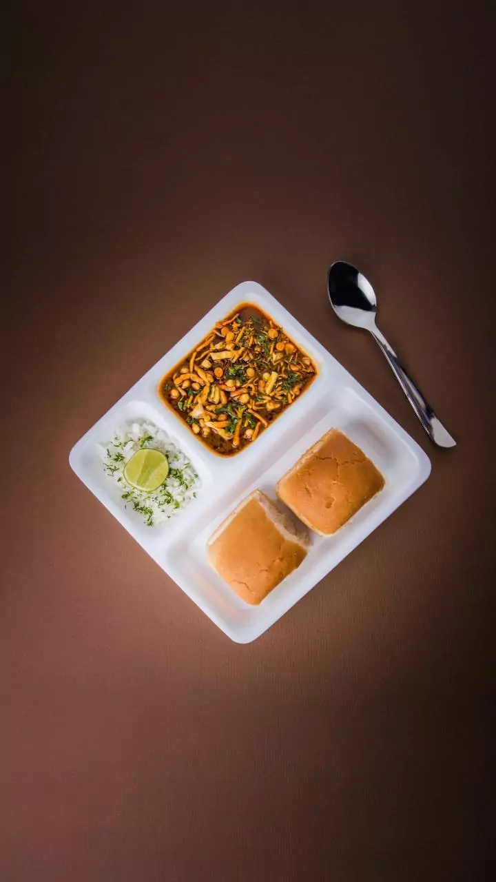 Maharashtra FDA suspends Hotel Radha license in Malad West Mumbai