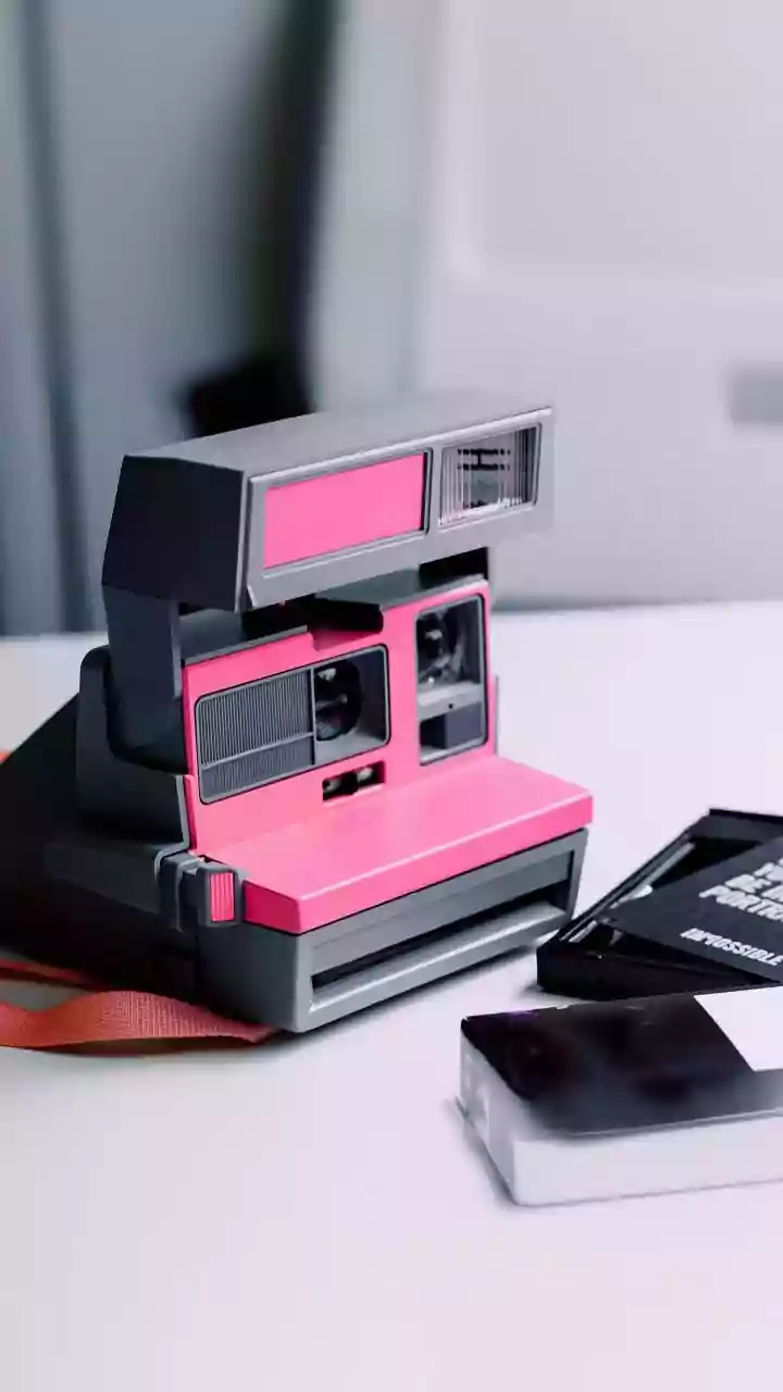 From Mechanical Marvels to Digital Delights: The Fascinating 100-Year Journey of the Photobooth