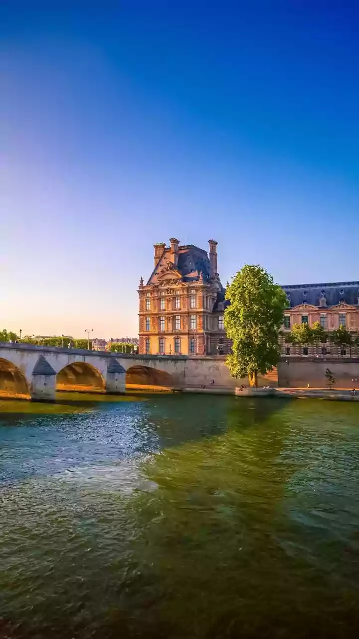 Parisian Places Away From Tourist Crowds: Why Walking Routes Can Replace A Boat Tour