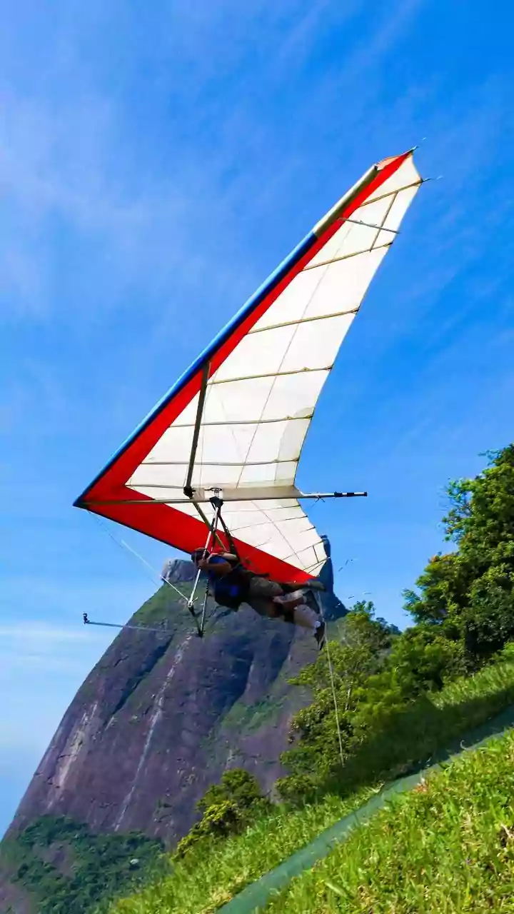The Rise of Hang Gliding and Why You Should Give It a Try