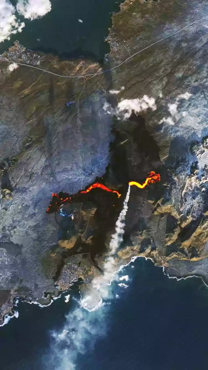 France's Pyrocumulonimbus Revealed a Feedback Loop Between Fire and Weather