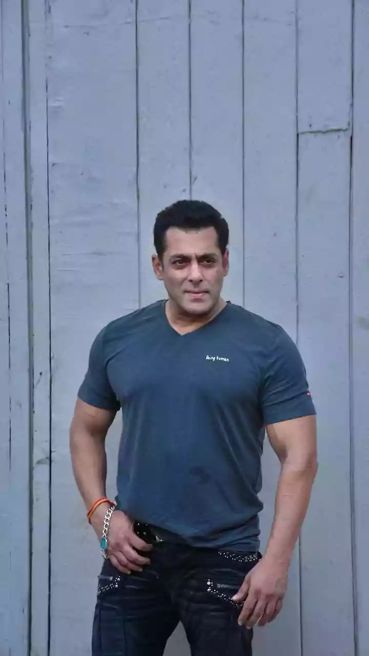 Not December release, Salman Khan lets his body do the talking before turning 60 | See here