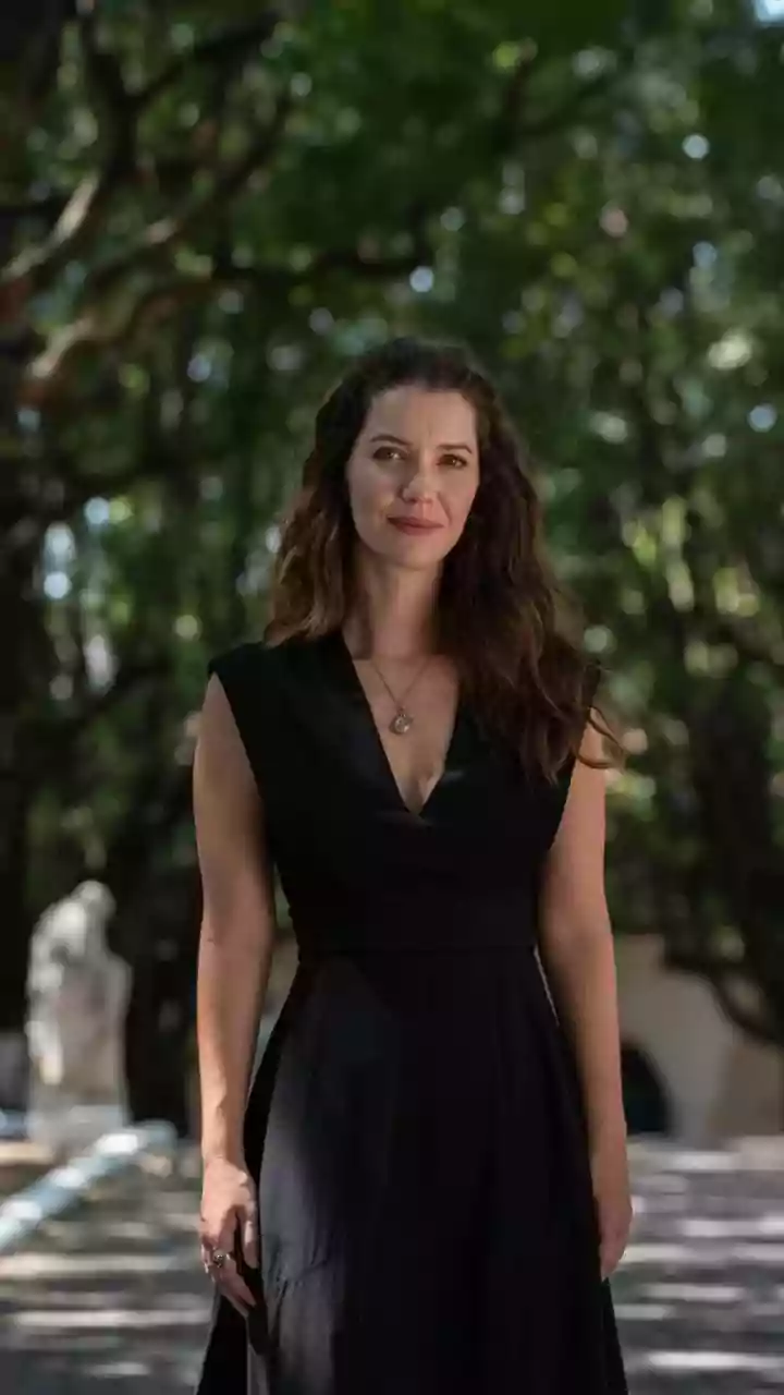 Por que só Otoniel vê Francesca em Quem Ama Cuida? Mulher de preto vira curinga