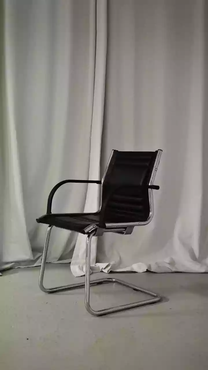 Why Moving Regularly Matters Even With the Perfect Office Chair