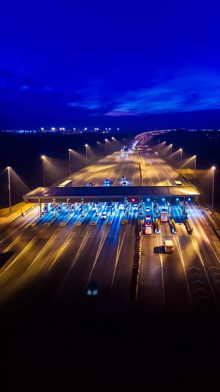 Air pollution: SC asks NHAI, MCD to consider shifting or closing 9 toll plazas at Delhi borders