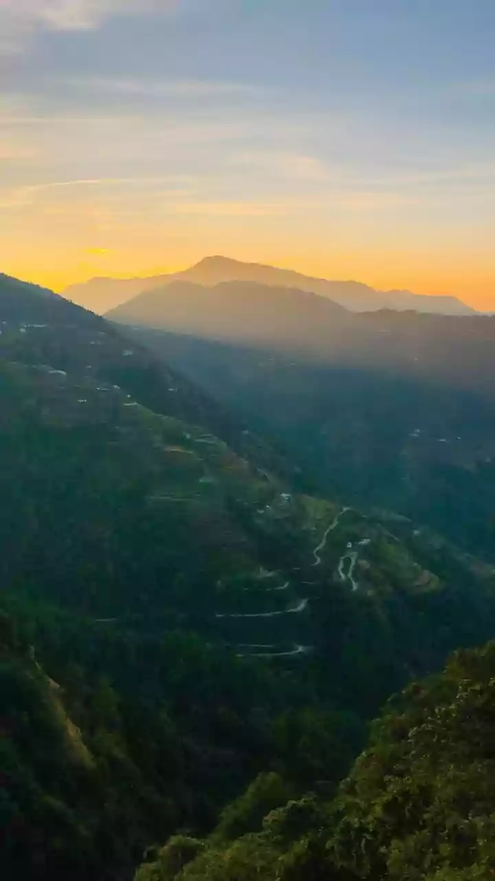 Dong Valley Gives Sunrise Seekers A Front-Row View Of Early Morning Light