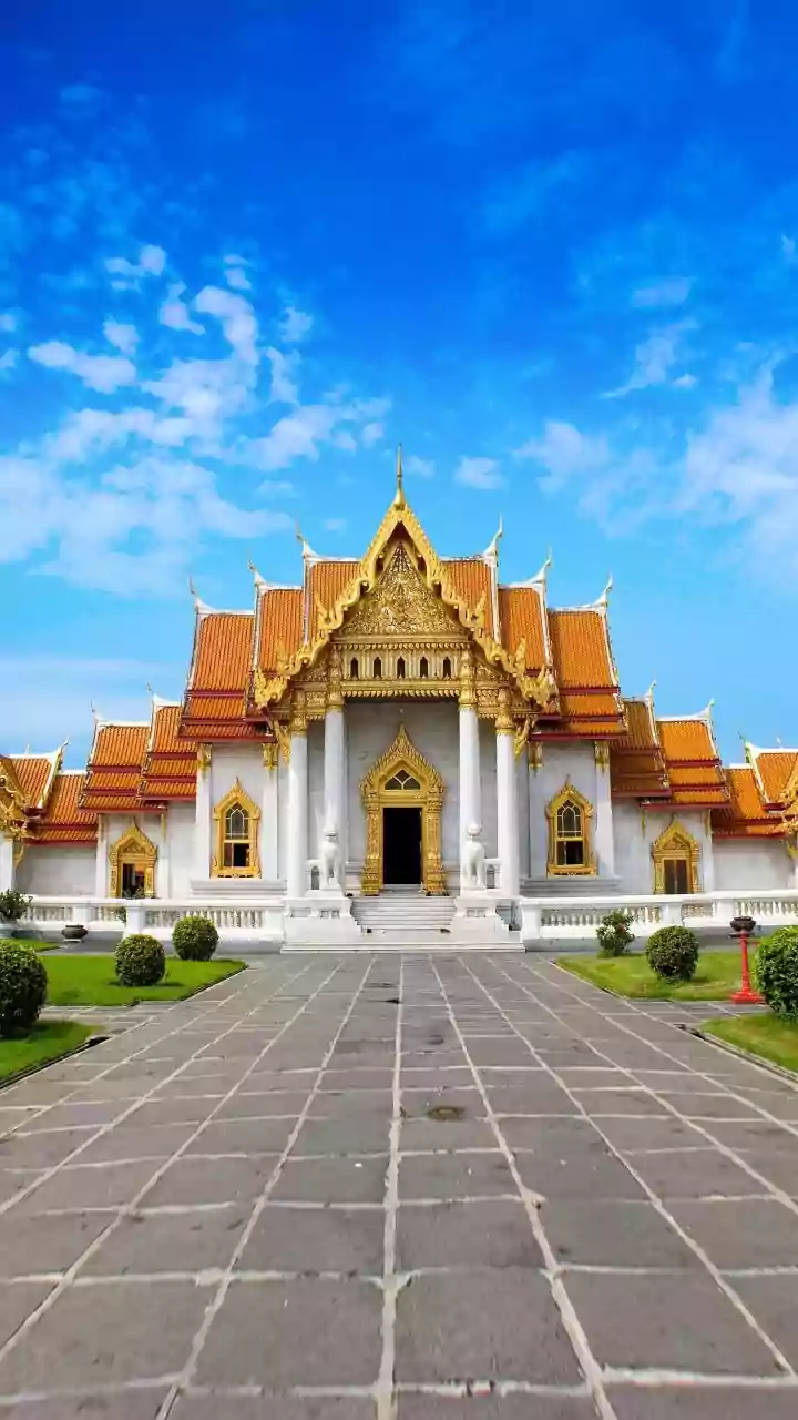 Thailand Announces Curfew Along Coast As Cambodia Border Fighting Spreads