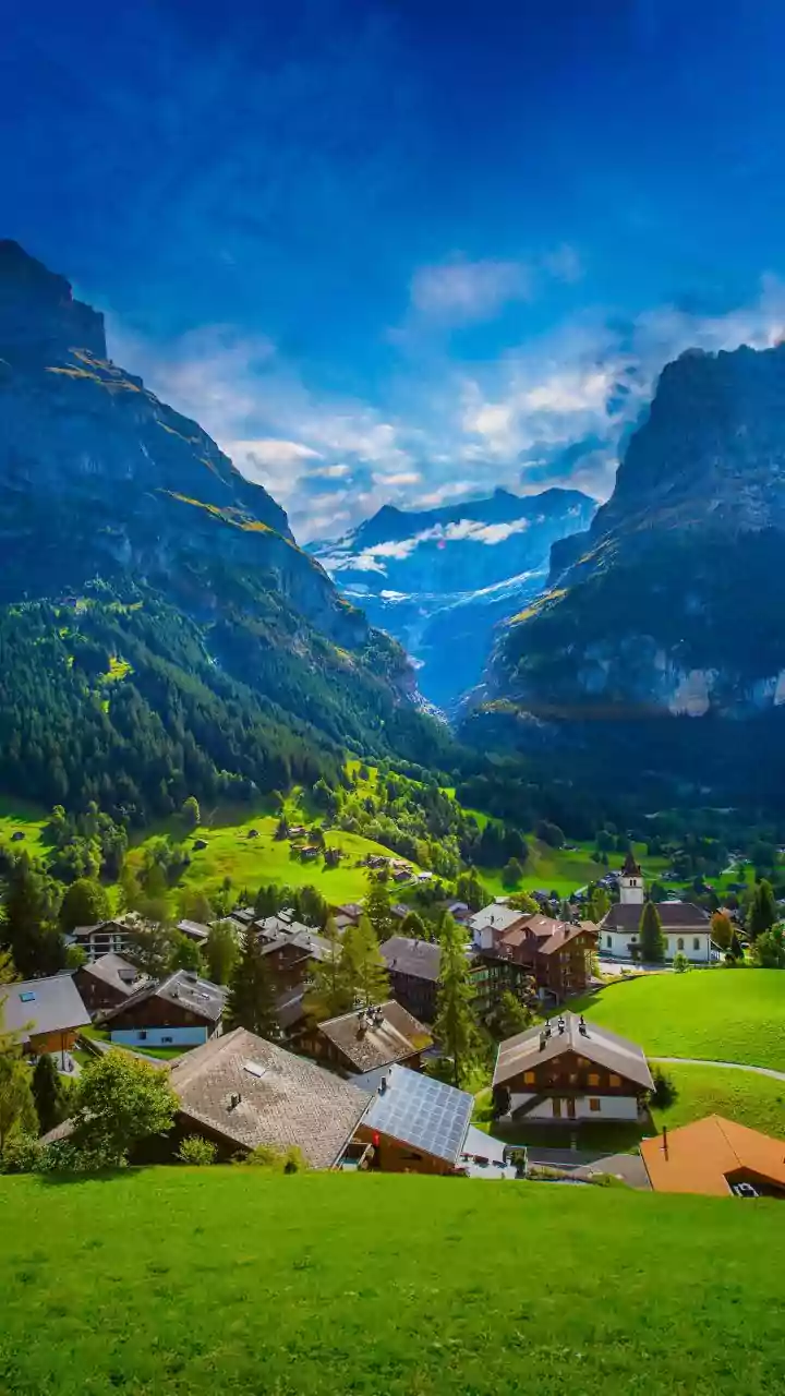 Swiss Alps Paragliding Is A Scenic Choice For Experienced Adventure Travellers Across Alpine Valleys