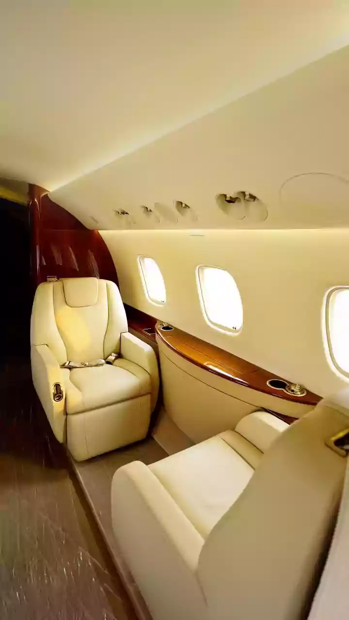 Inside Elon Musk’s Rs 640 Crore Private Jet With 5 Living Areas, 20 Panoramic Windows, 2 Bathrooms, And Space For 19