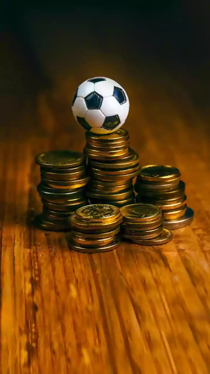 How To Break A ₹1 Lakh Savings Goal Into Smaller Targets
