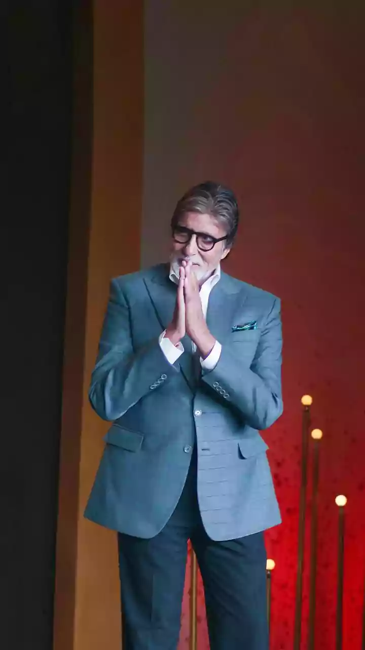 Amitabh Bachchan Sends Fans Love, Prayers Amid Reports Of Hospitalisation - Details Inside