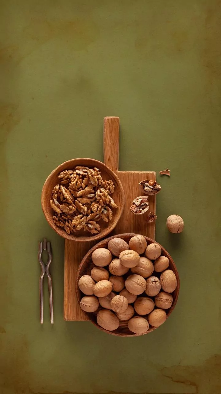 Why Makhana, Nuts And Protein Snacks Are Challenging Traditional Biscuit Habits