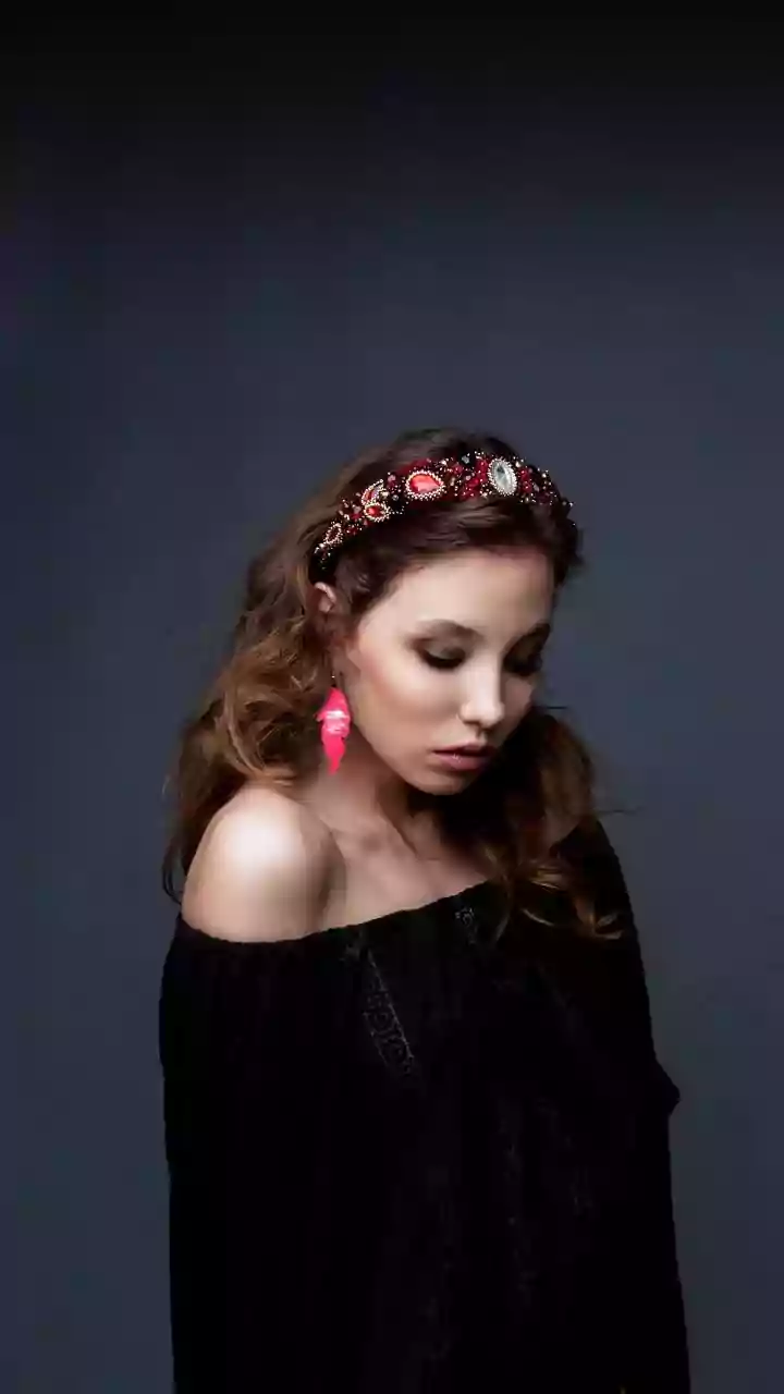 5 hairbands that never go out of style