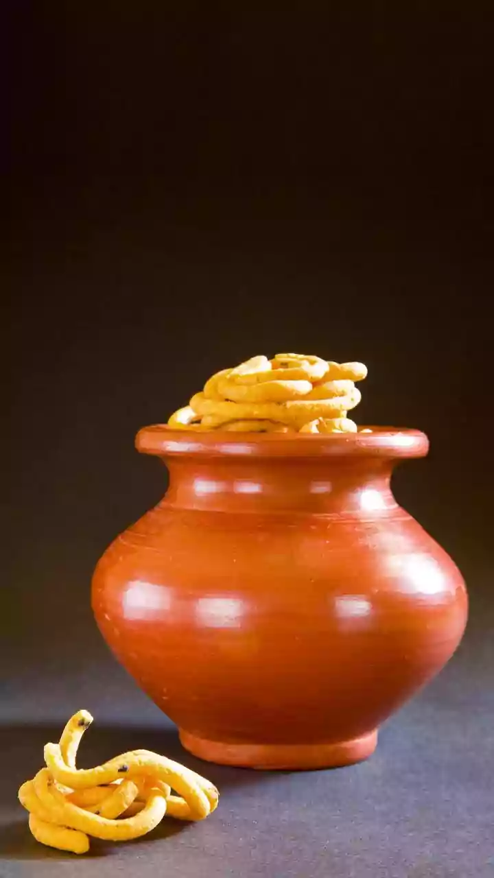 Why Clay Pots Are Finding A Place In Modern Indian Kitchens Again