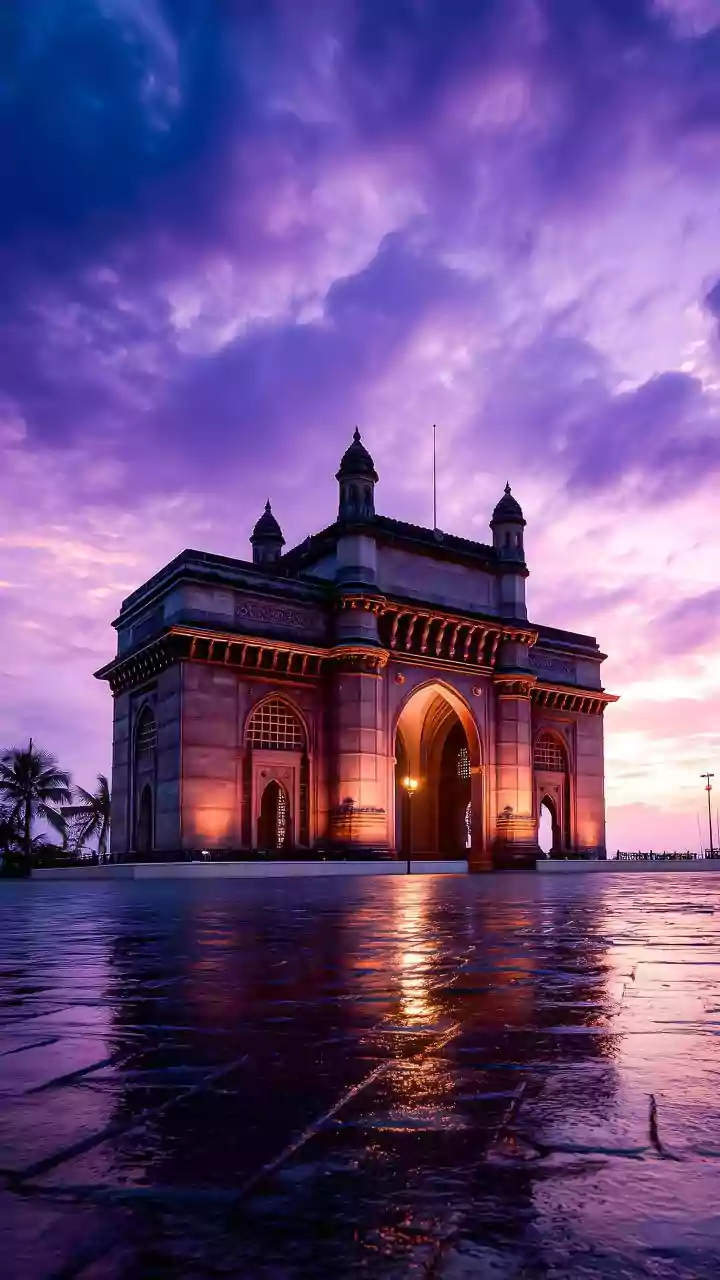 Mumbai: Uddhav-Raj Thackeray Pay Tributes To Balasaheb Thackeray At His Memorial In Shivaji Park Ahead Of Alliance Announcement For BMC Elections 2...