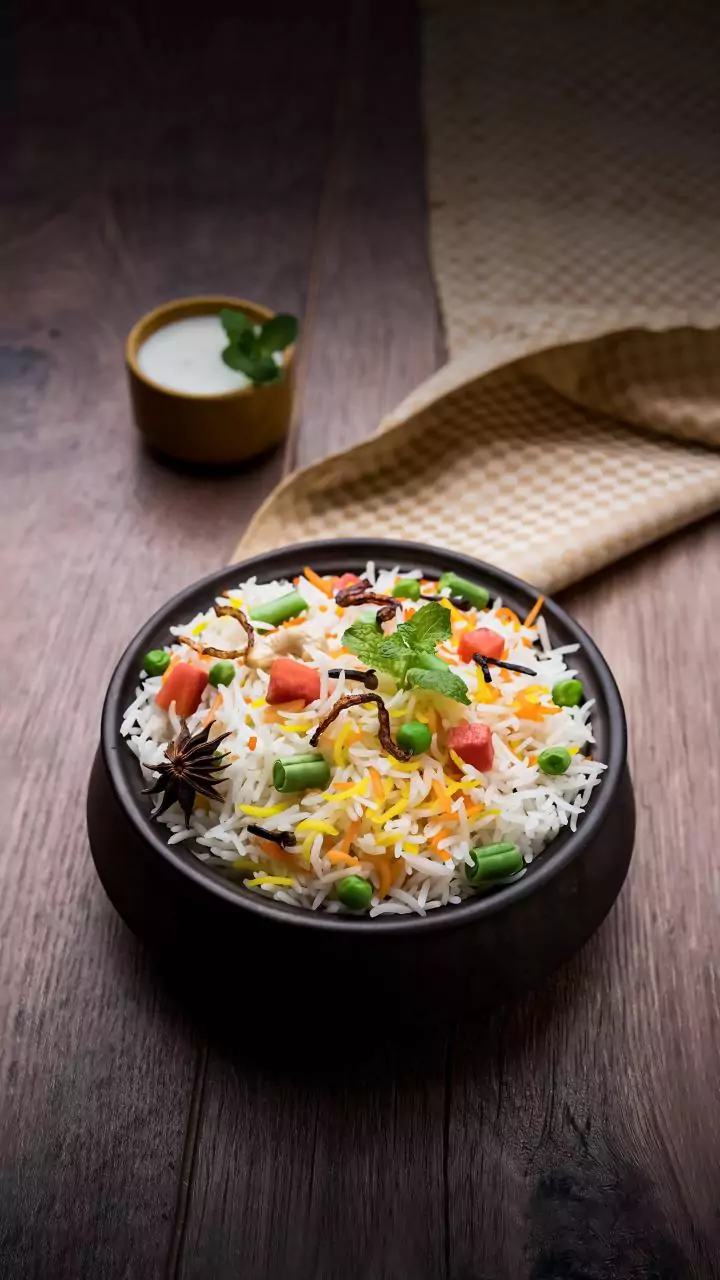 Crispy Rice Bowls Are The Latest Comfort Food Obsession