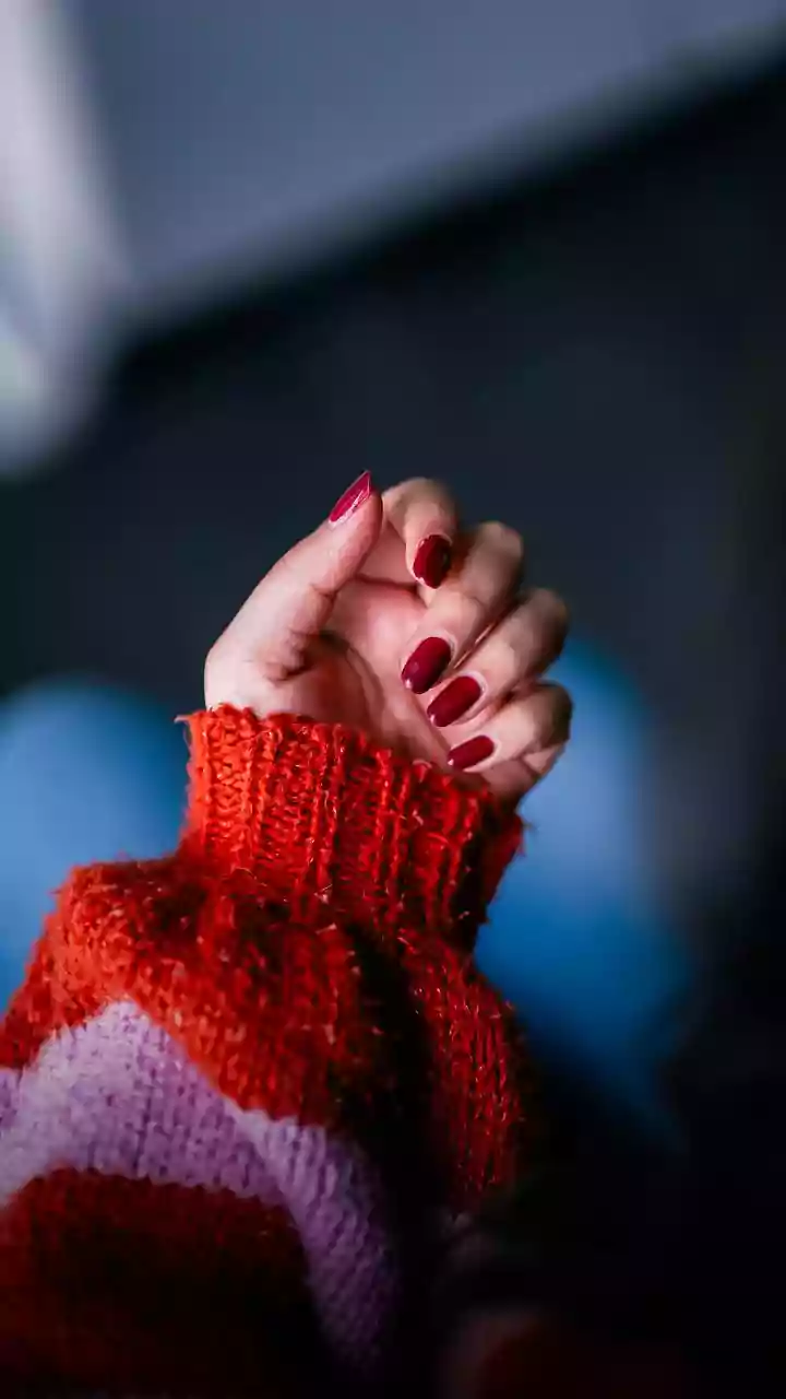 8 esmaltes minimalistas que vão dominar o outono-inverno 2026