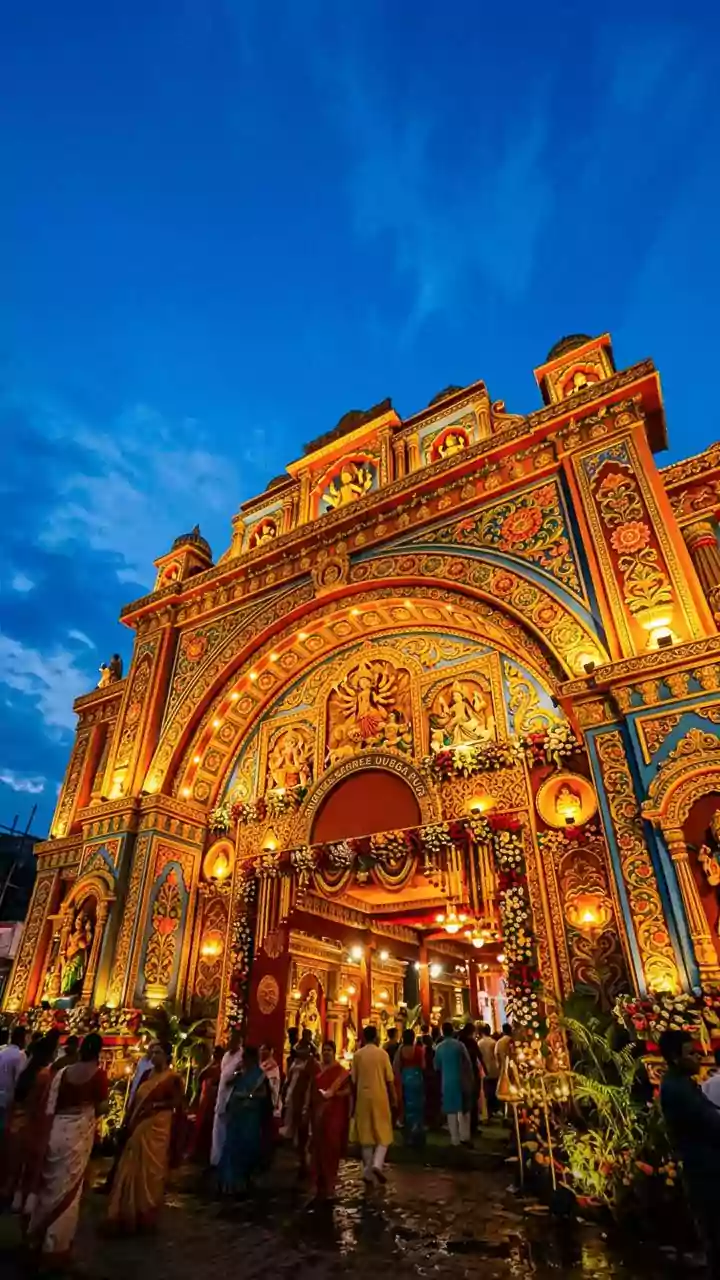 The City's Streets During Puja in Cinema at the Centre of Durga Puja in Bollywood Films