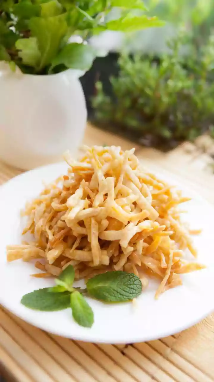 Air-Fried Jackfruit Sliders: Plant-Based Foodies Use Green Jackfruit As High-Fiber Meat