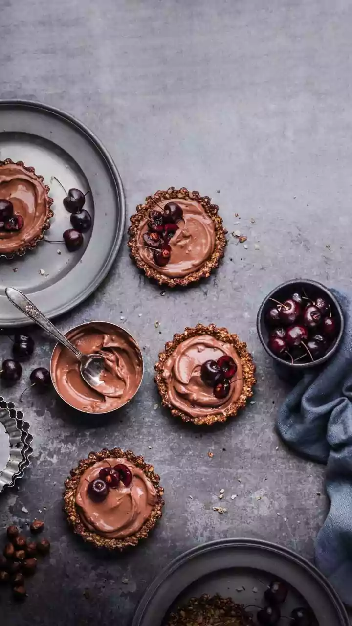 Why Runners Drink Anti-Inflammatory Tart Cherry Juice For Post-Race Sleep