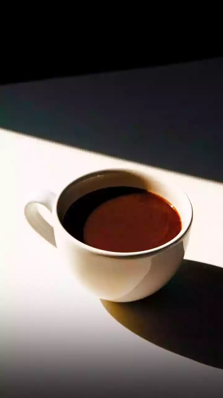 Why Coffee Type May Matter: New Research Separates The Effects Of Caffeine And Decaf