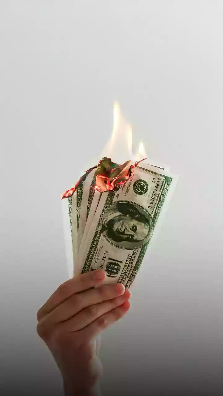 Trabalhar muito e nunca dar conta: você pode estar sofrendo de burnout financeiro