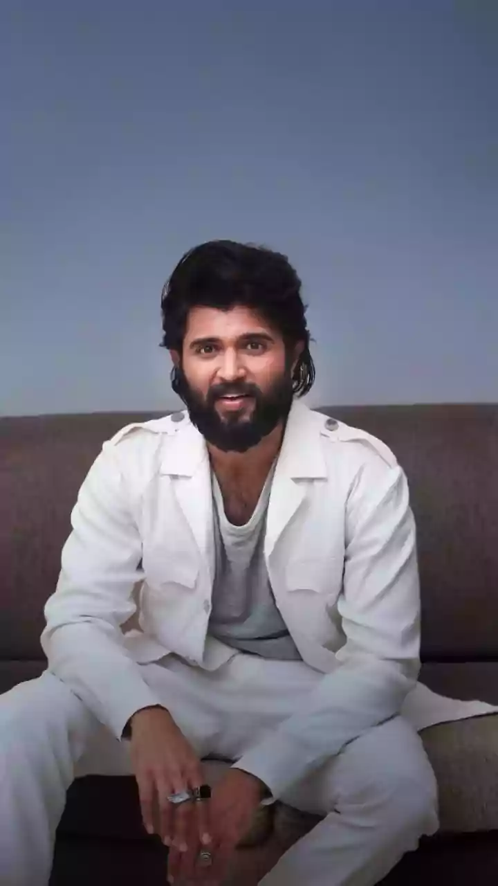 Vijay Deverakonda's Holiday: A Glimpse