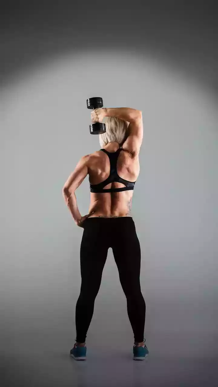 Treino de ombro para postura funciona melhor com controle