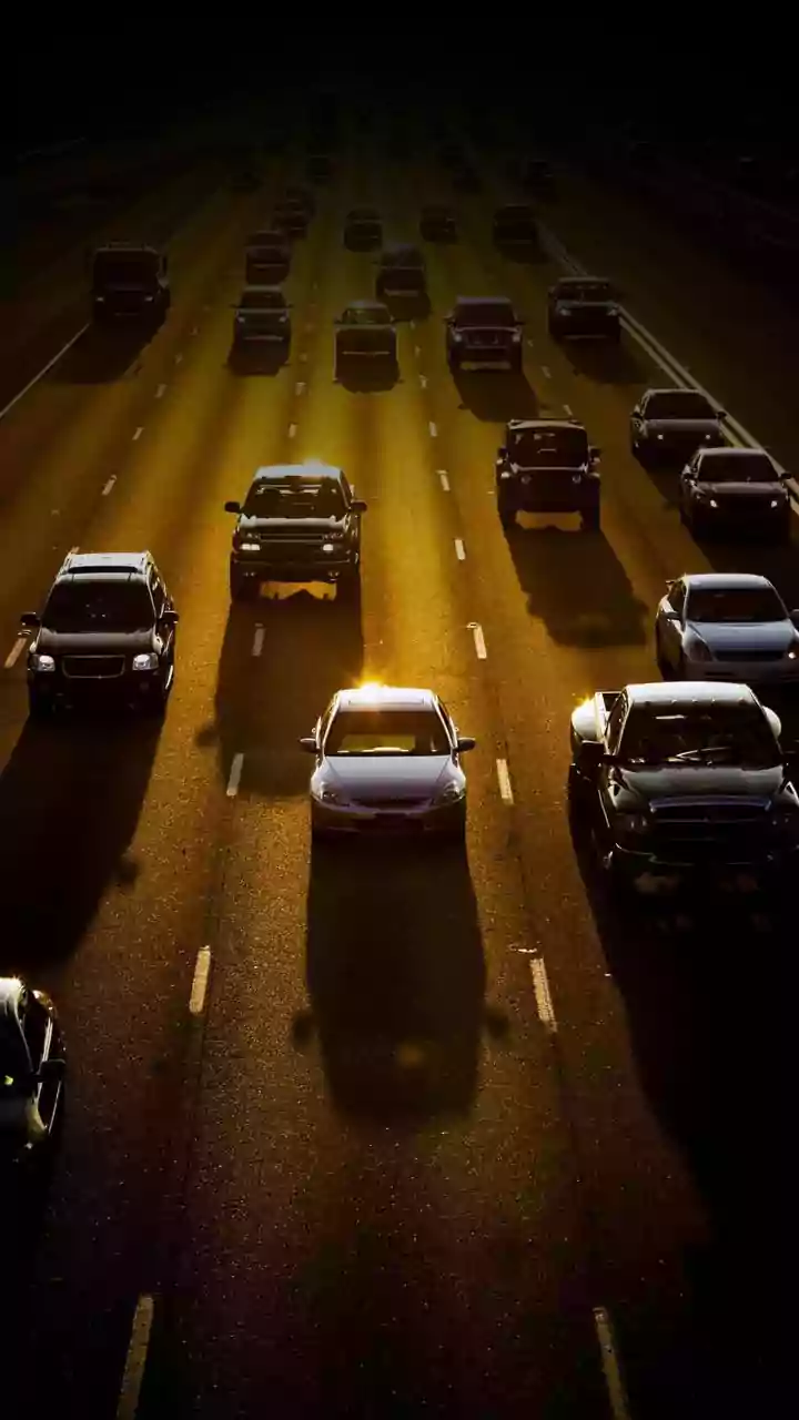 Five-vehicle pile-up due to fog kills one in UP's Amethi; three injured