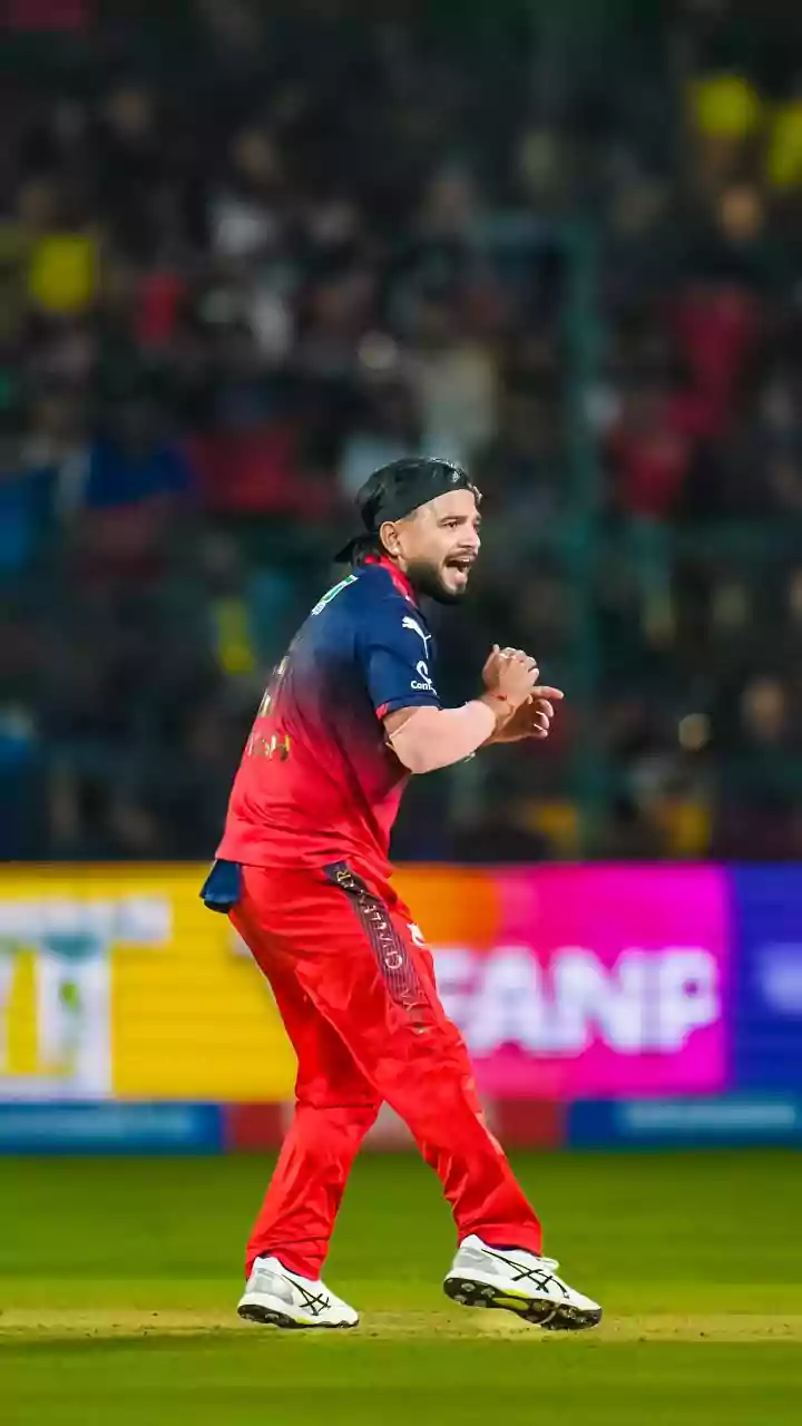 Deepak Chahar to Mohammed Shami: Bowlers with most dot balls in an IPL match