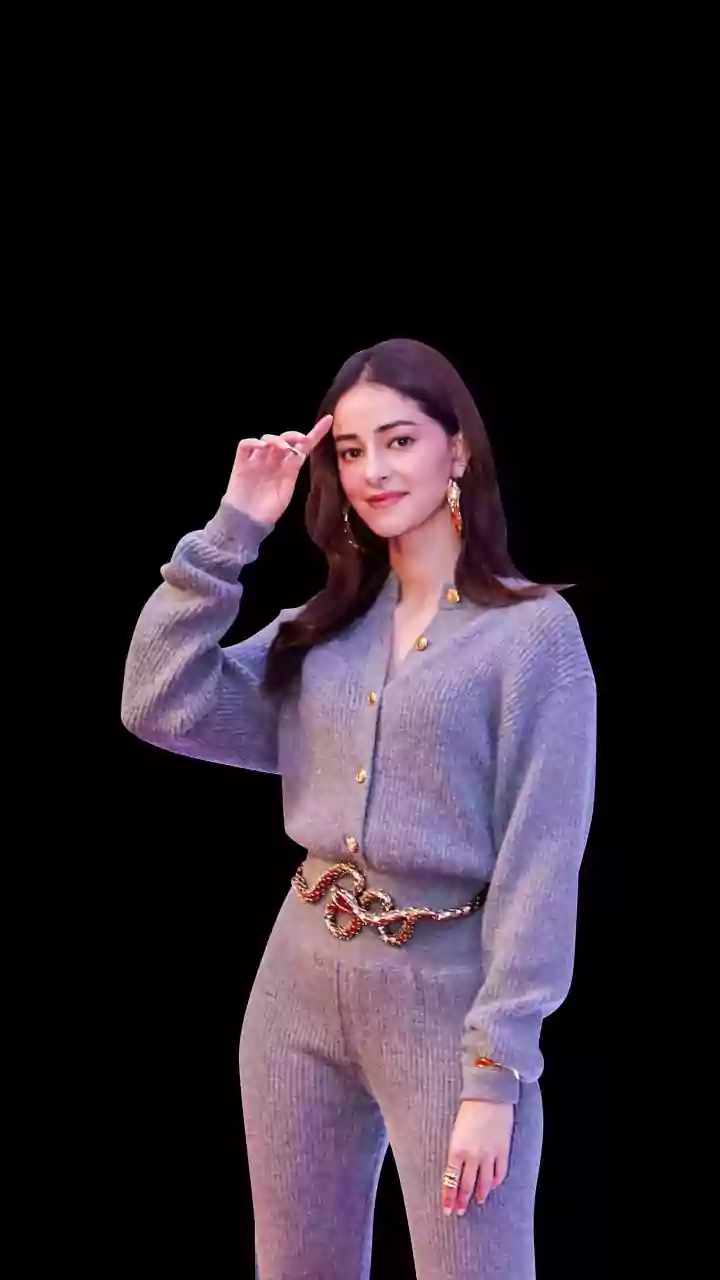 Ananya & Ariana: Top Fashion Looks Today!