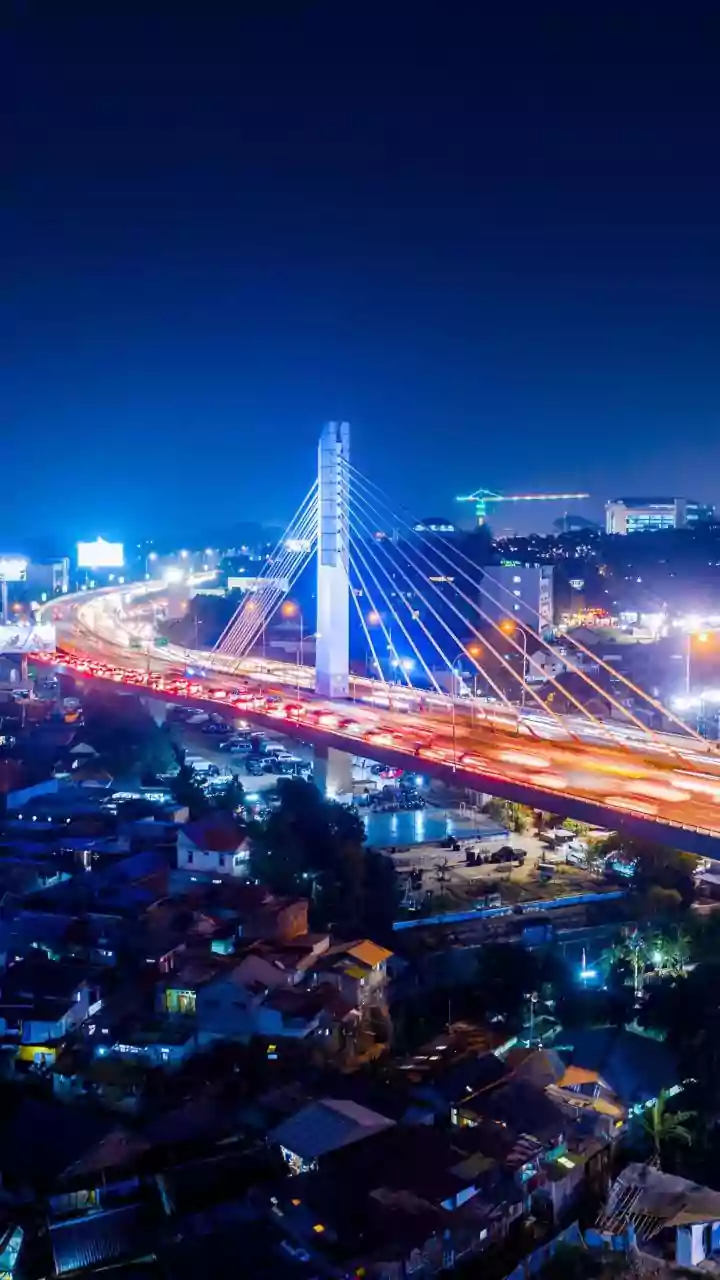 Ahmedabad After Dark: A Midnight Revelation Sparks City Comparisons