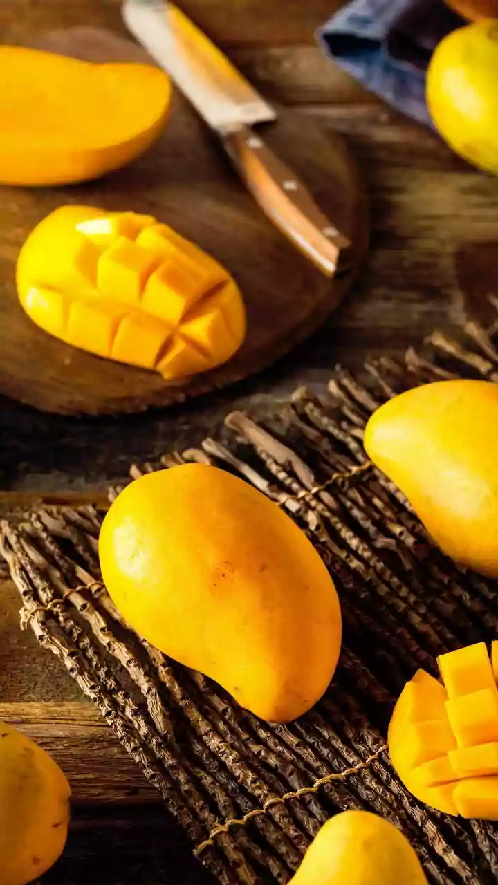 Alphonso Mangoes At Hapus Fest At Dutt Mandir Complex, Bhopal: Prices Down Due To West Asia War
