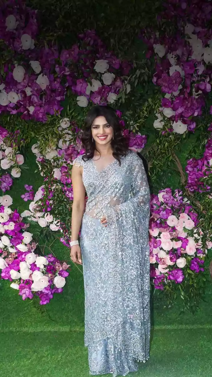 Karwa Chauth 2026: Priyanka Chopra's DIY Mehendi Uses Traditional Indian Hack; Nick Jonas, Malti Connection - PHOTOS