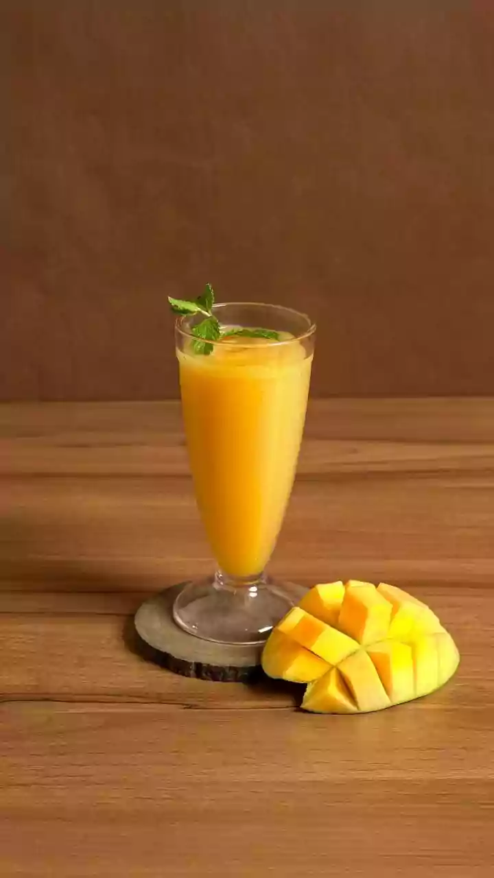 10 Luscious Mango Smoothie Recipes to Tame the Summer Heat
