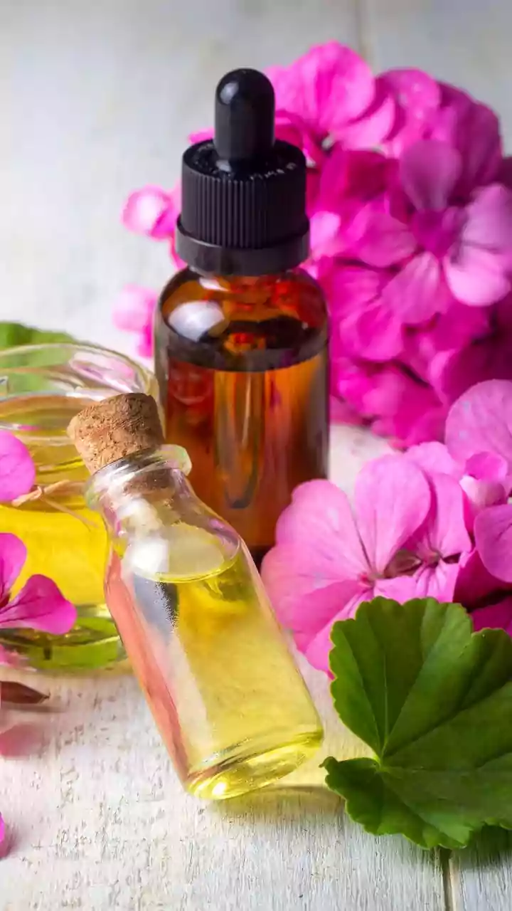Top 10 Hair Oils for Revitalized Dry & Damaged Hair