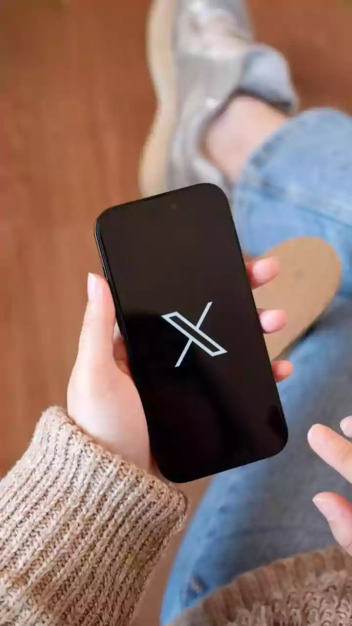 X hit by major global outage; thousands of users affected