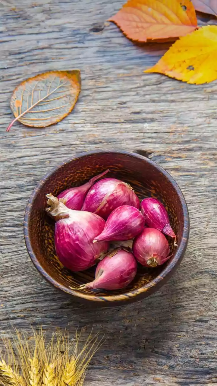 Tangy & Tasty: Unlock Health Secrets with Sirke Wale Pyaaz (Pickled Onions)