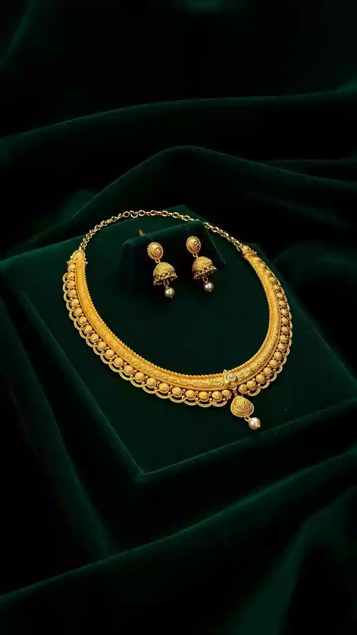 Chic Necklace & Earring Sets: Elevate Your Style Effortlessly