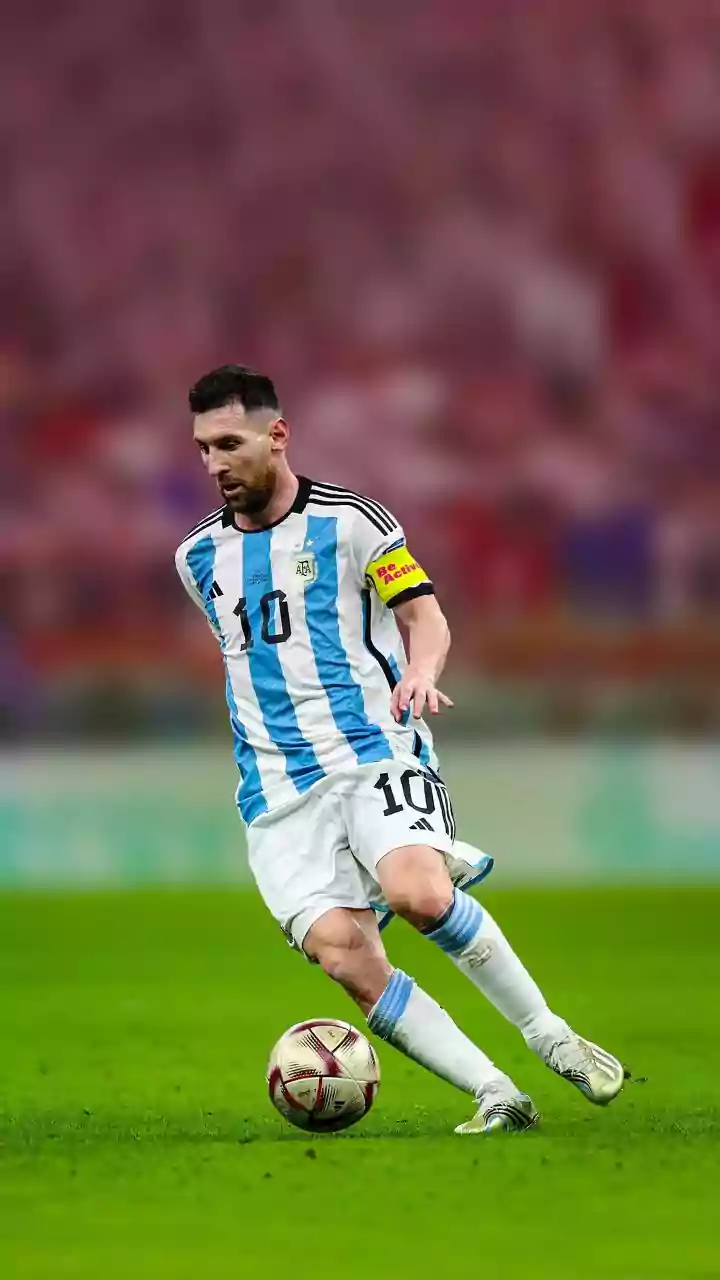 Com Messi e Ronaldo, veteranos desafiam idade e são presença recorde na Copa