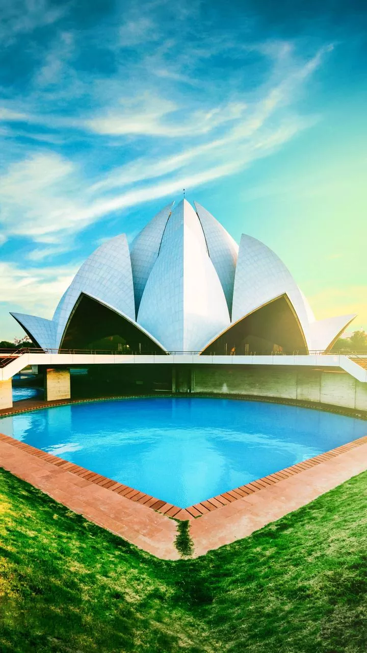 Planning Your First Overseas Trip? Here Is How Travel Insurance Helps