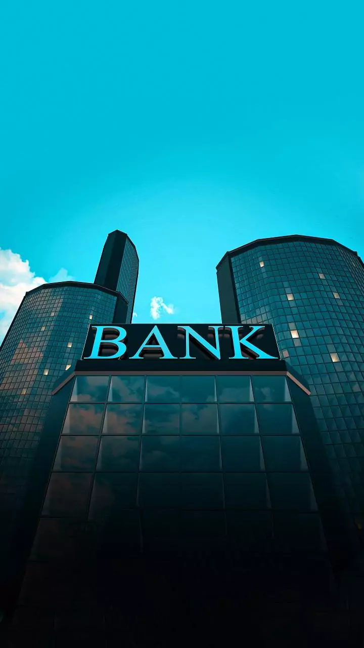 SBI passes RBI rate cut benefit to borrowers, reduces lending rate by 25 bps