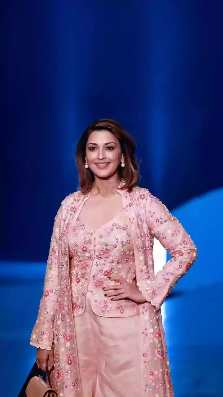 Check out first look of Ali Fazal, Sonali Bendre's 'Raakh'