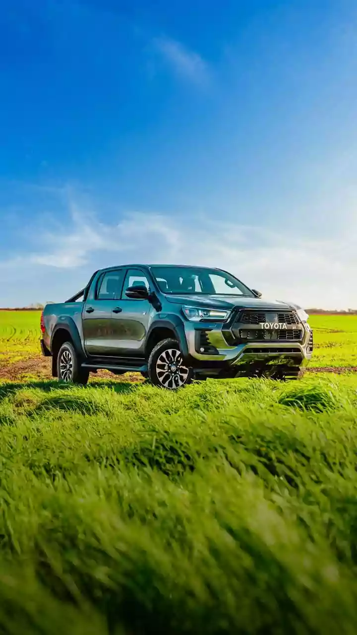 Nova Toyota Hilux: como são as versões com pacote esportivo e de luxo