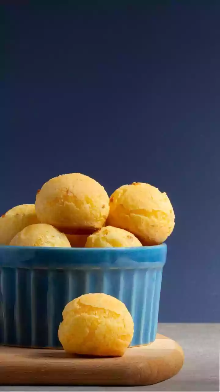 Cheese Garlic Buns Are Peak Gen Z Snack Bait