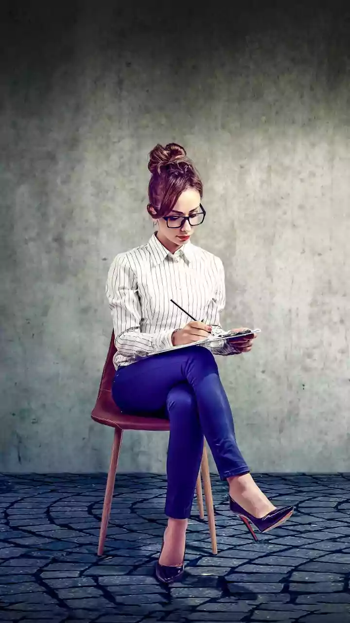 What to Know About Job Switching with a Stronger Track Record After July Hiring Growth for 7-10-Year Professionals
