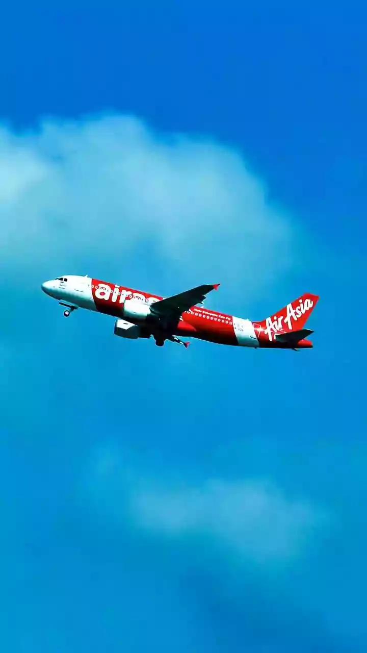Chaos on AirAsia Flight: Passenger's Mid-Air Drama